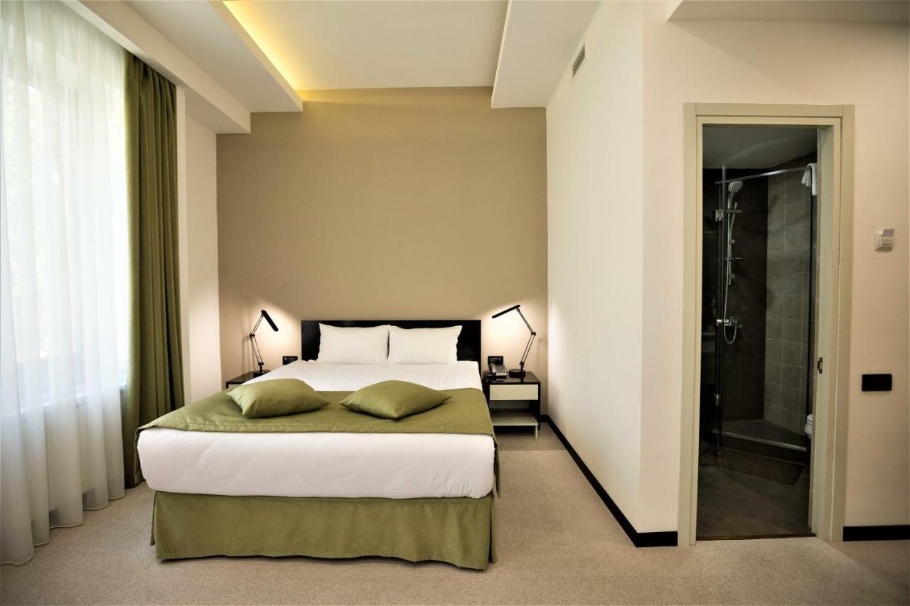 Annabella Boutique Hotel Yerevan Exterior photo