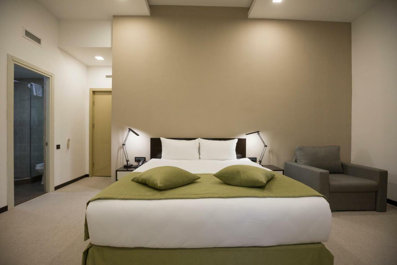 Annabella Boutique Hotel Yerevan Exterior photo